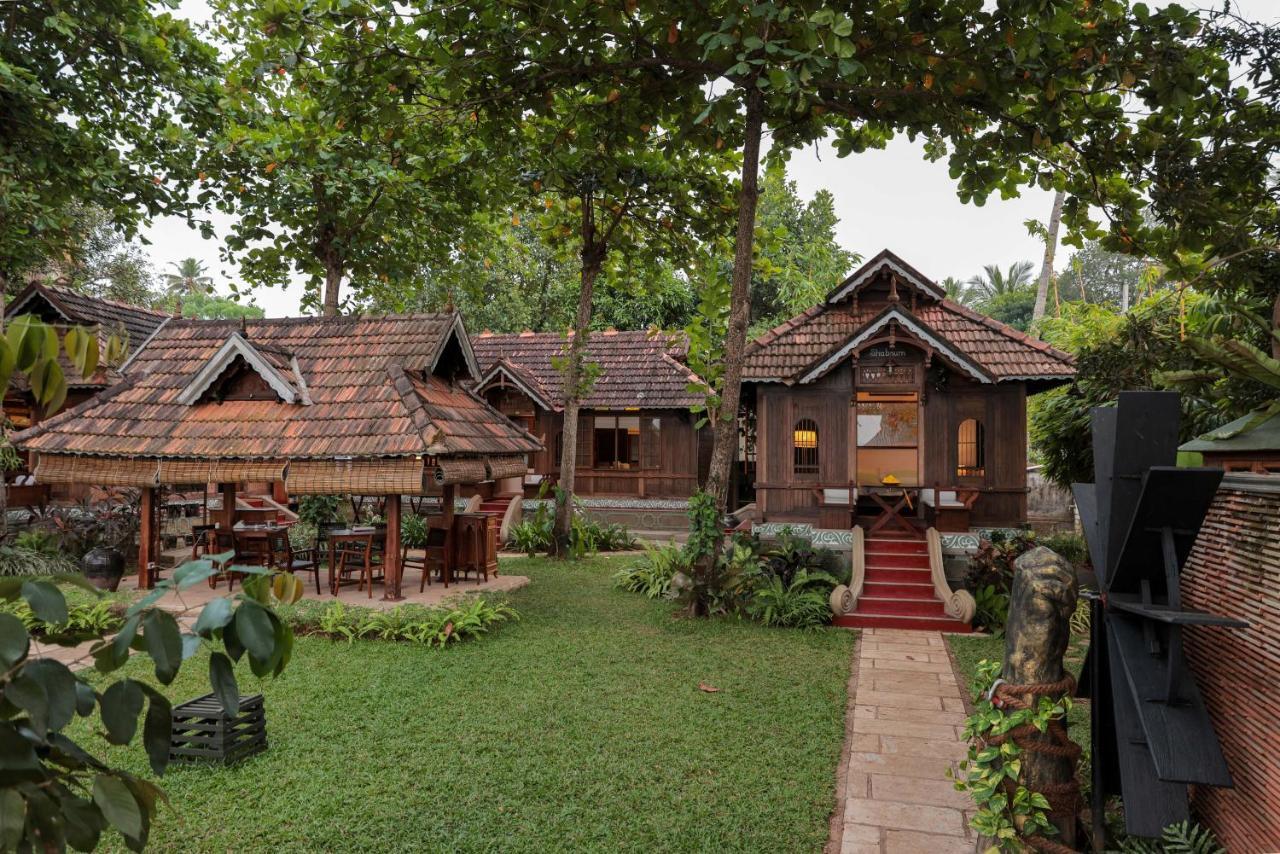 Samiira On Ashtamudi Lake Kollam Exterior foto